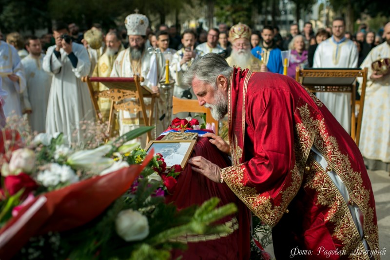 Беседа Епископа Григорија на Божанственој Литургији уз одар Епископа Атанасија